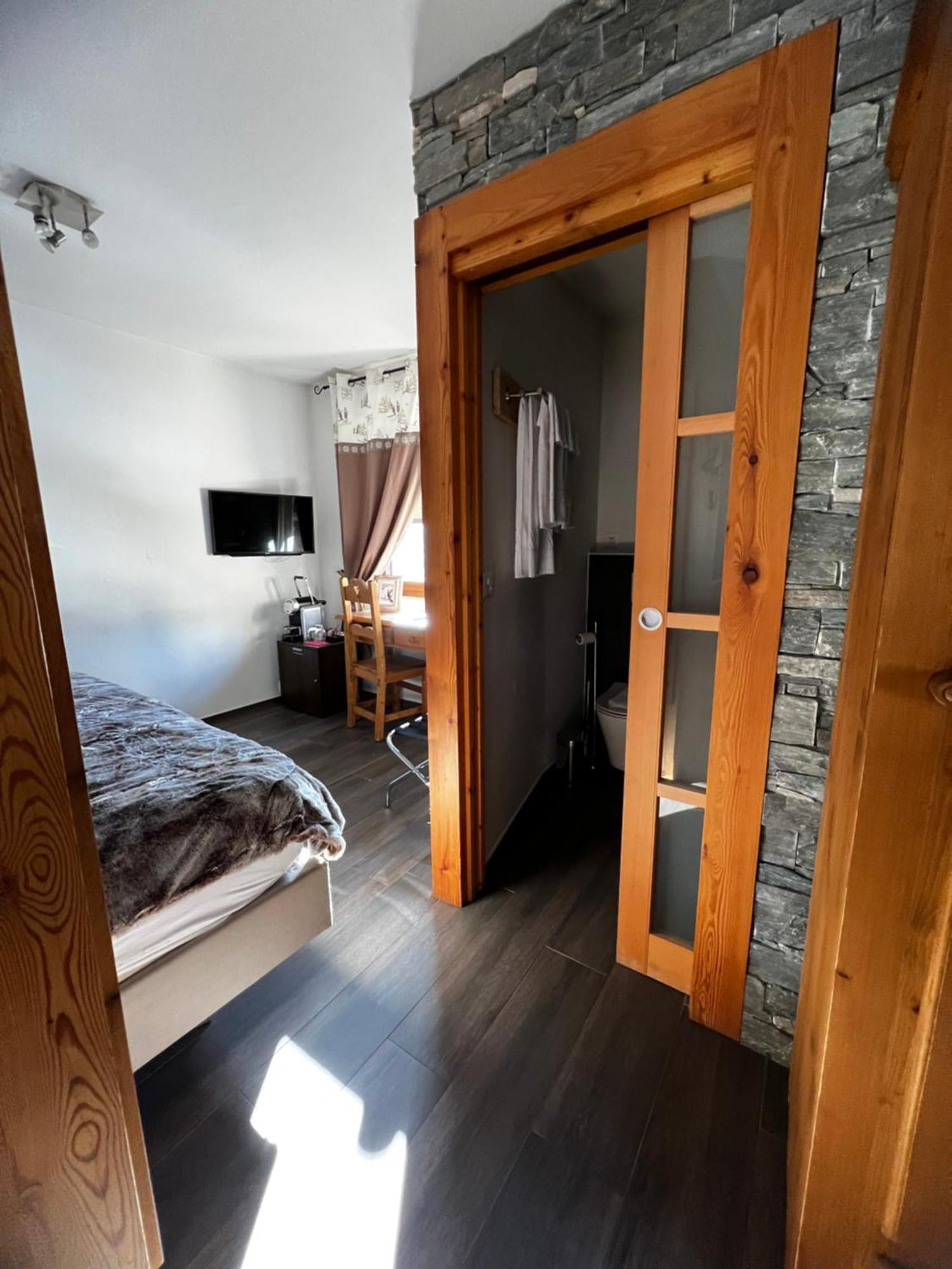 Hotel De Charme La Poste Anzère Екстериор снимка