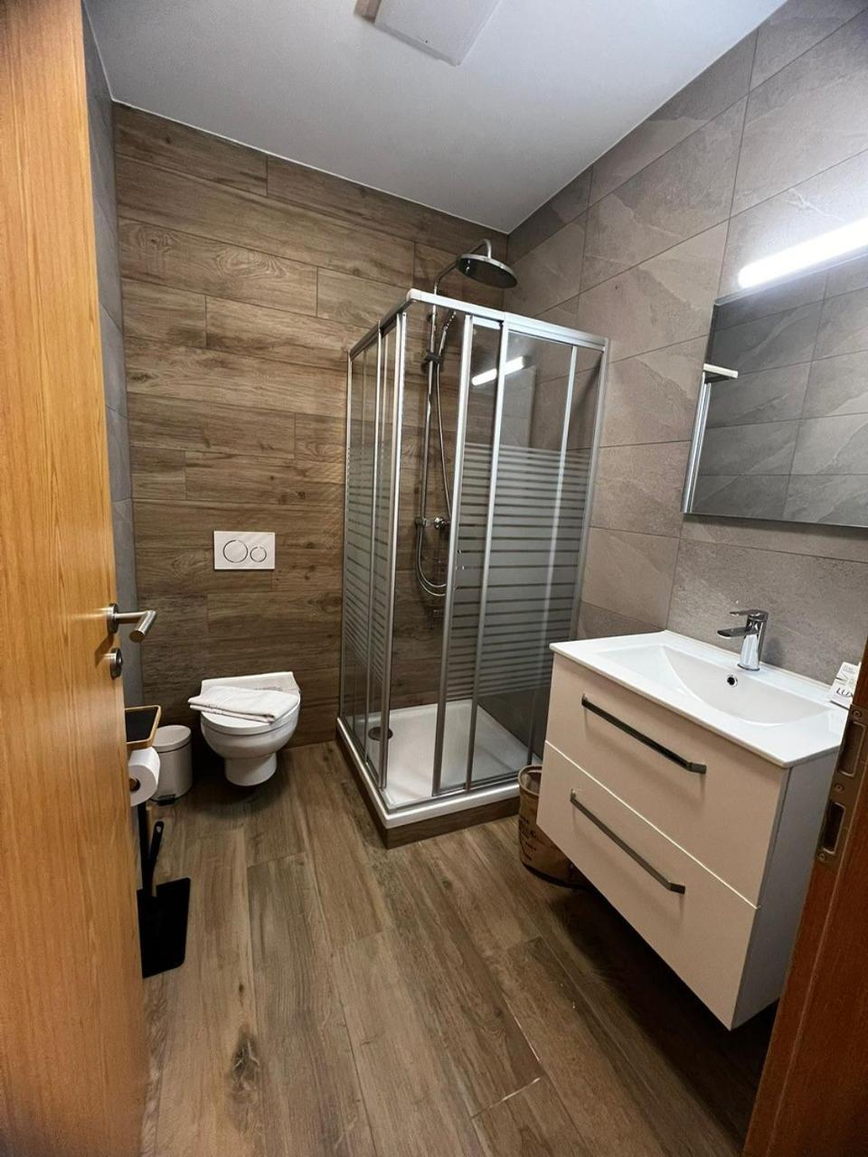Hotel De Charme La Poste Anzère Екстериор снимка