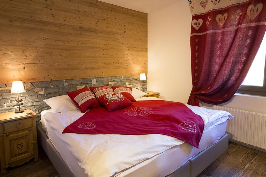 Hotel De Charme La Poste Anzère Екстериор снимка