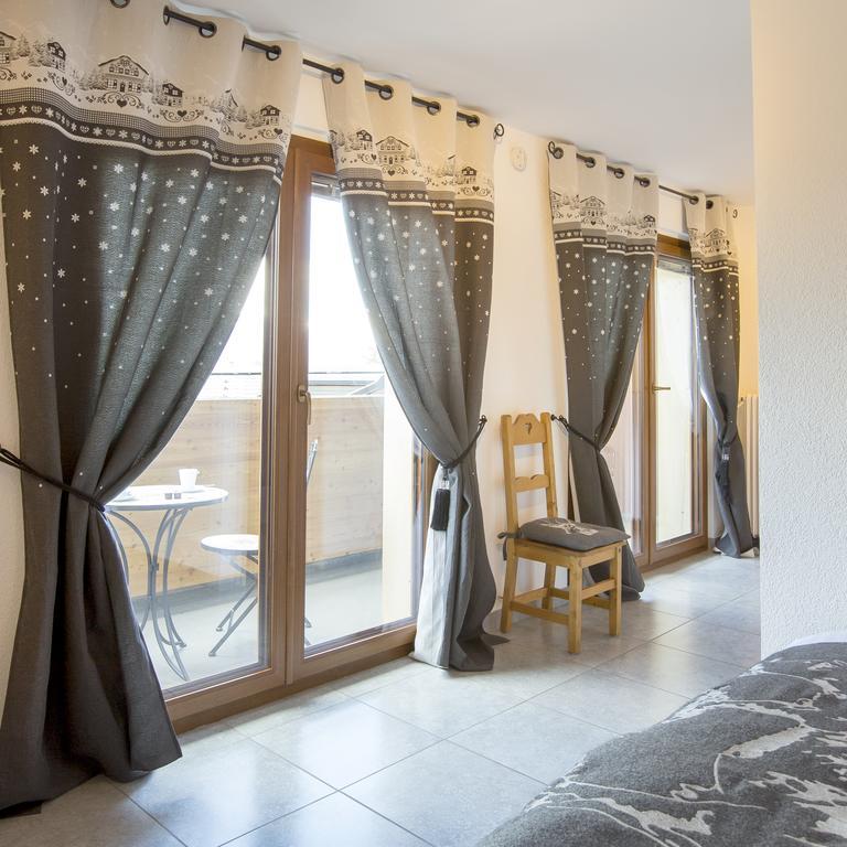 Hotel De Charme La Poste Anzère Екстериор снимка