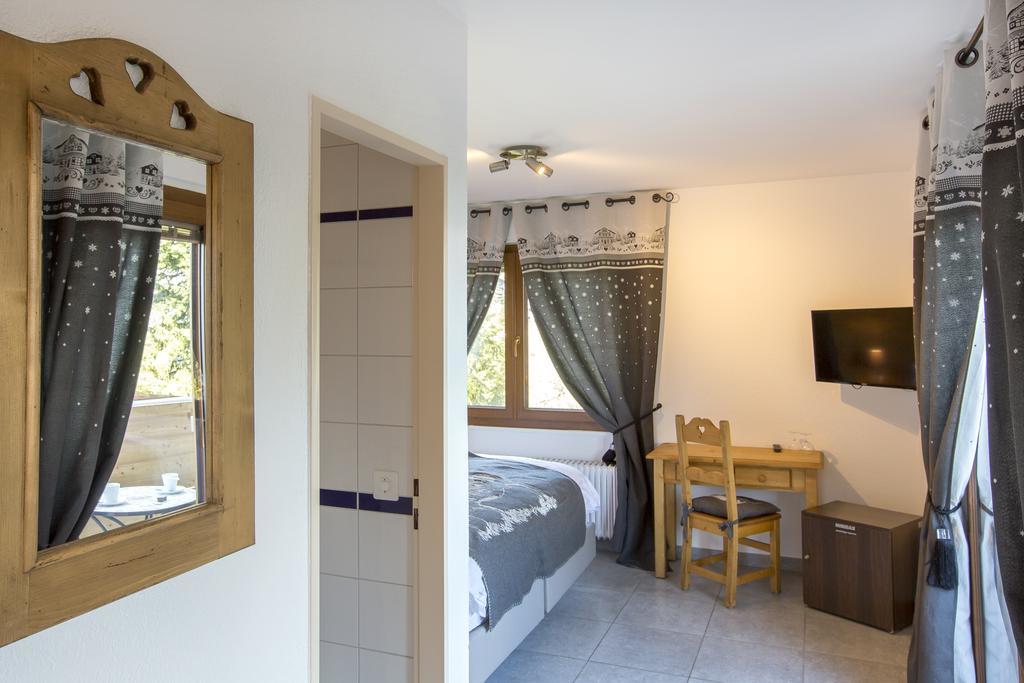 Hotel De Charme La Poste Anzère Екстериор снимка